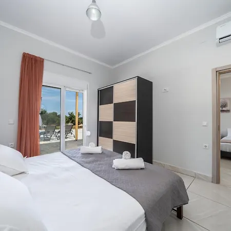 Maximo Apartmán Karavádhos