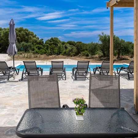 Apartmán Maximo Karavádhos